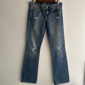 Victoria’s Secret low rise destructed finish jeans - like new Sz 4